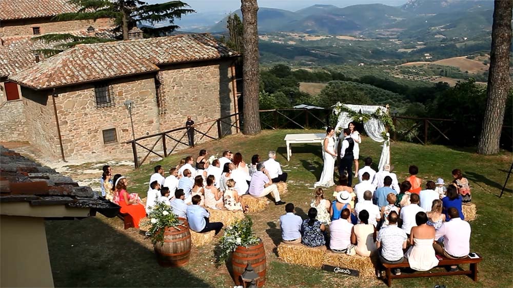 Tenuta di Casa Bruciata wedding music Umbria